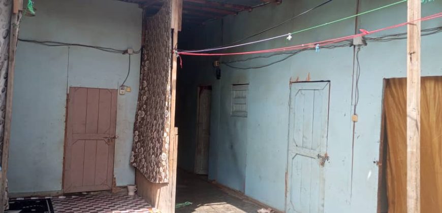 Maison à Vendre, Wahle Daba